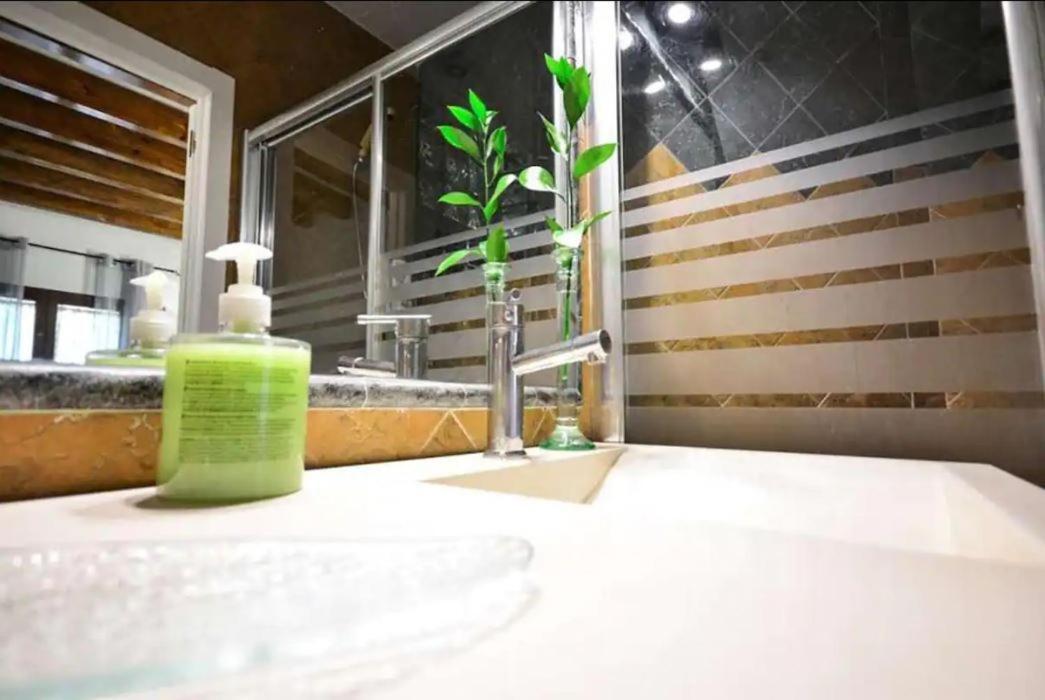 Typical Sevillan 2 Bedroom Unit Bagian luar foto